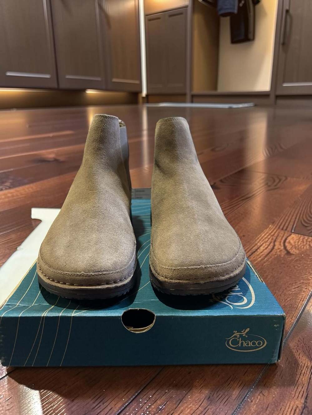 Chaco Paonia Chelsea Suede Ankle Boots Women’s Size 9